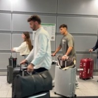 记者：多特新援安塞尔米诺抵达杜塞尔多夫机场，体检将很快进行