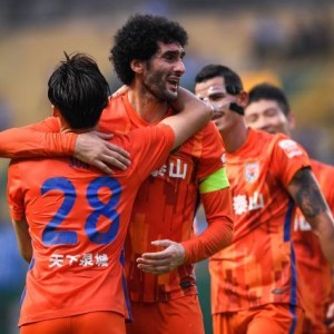 kaiyun-【中超】费莱尼连续4场进球 广州城1比3山东泰山