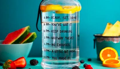 奥纳纳抵达土耳其，受到当地球迷的热情欢迎