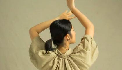 奥纳纳抵达土耳其，受到当地球迷的热情欢迎